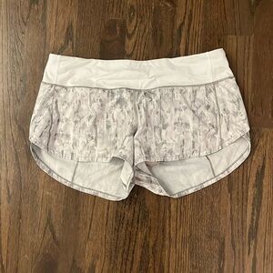 Lululemon speed up shorts 2.5”